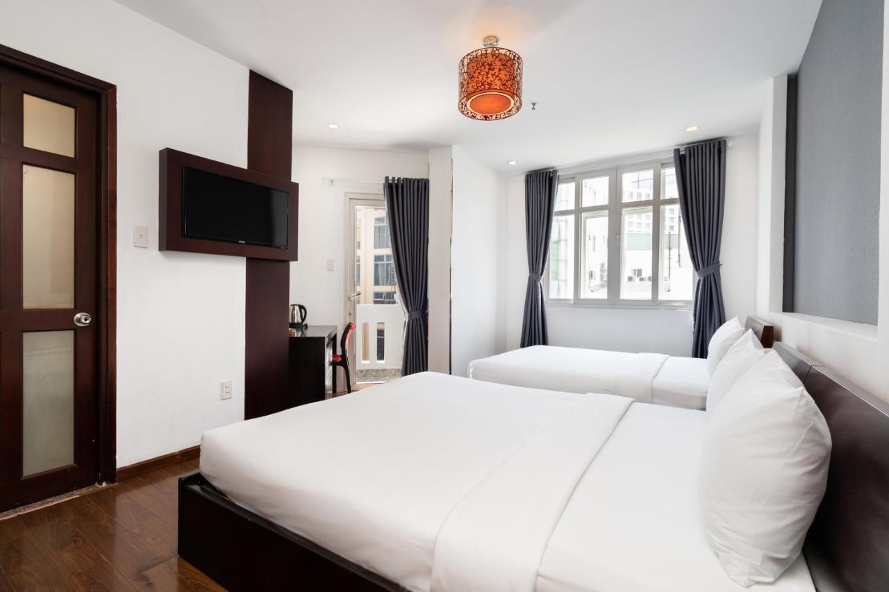 A&A Toronto Hotel โฮจิมินห์ซิตี้ ภายนอก รูปภาพ