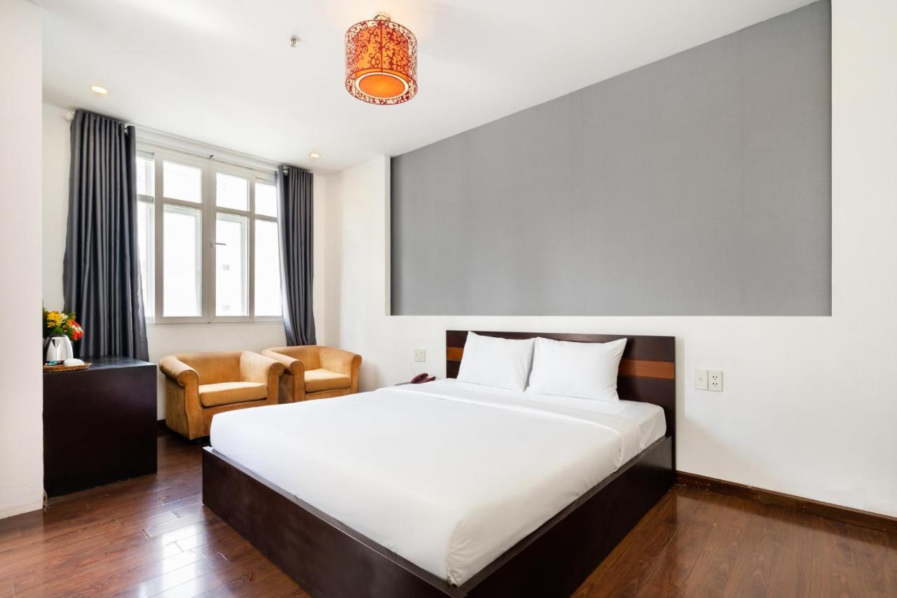 A&A Toronto Hotel โฮจิมินห์ซิตี้ ภายนอก รูปภาพ