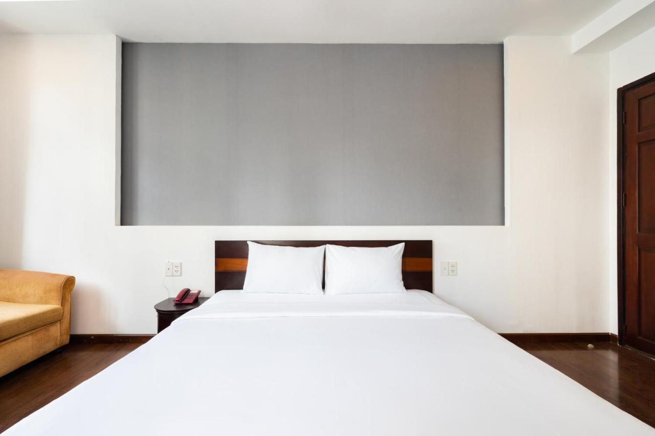 A&A Toronto Hotel โฮจิมินห์ซิตี้ ภายนอก รูปภาพ